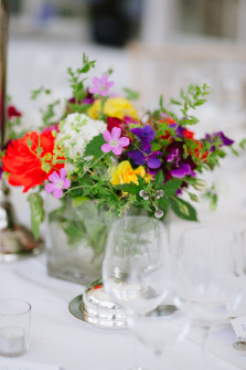 flowers-on-wedding-dinner-table-marlfeild-house-ireland