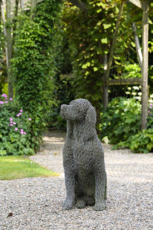 Dog statue in the gardens