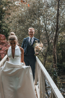 weddings-at-marlfield-house-cfrossing-the-bridge